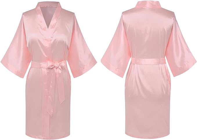 Mis Quince, Robes