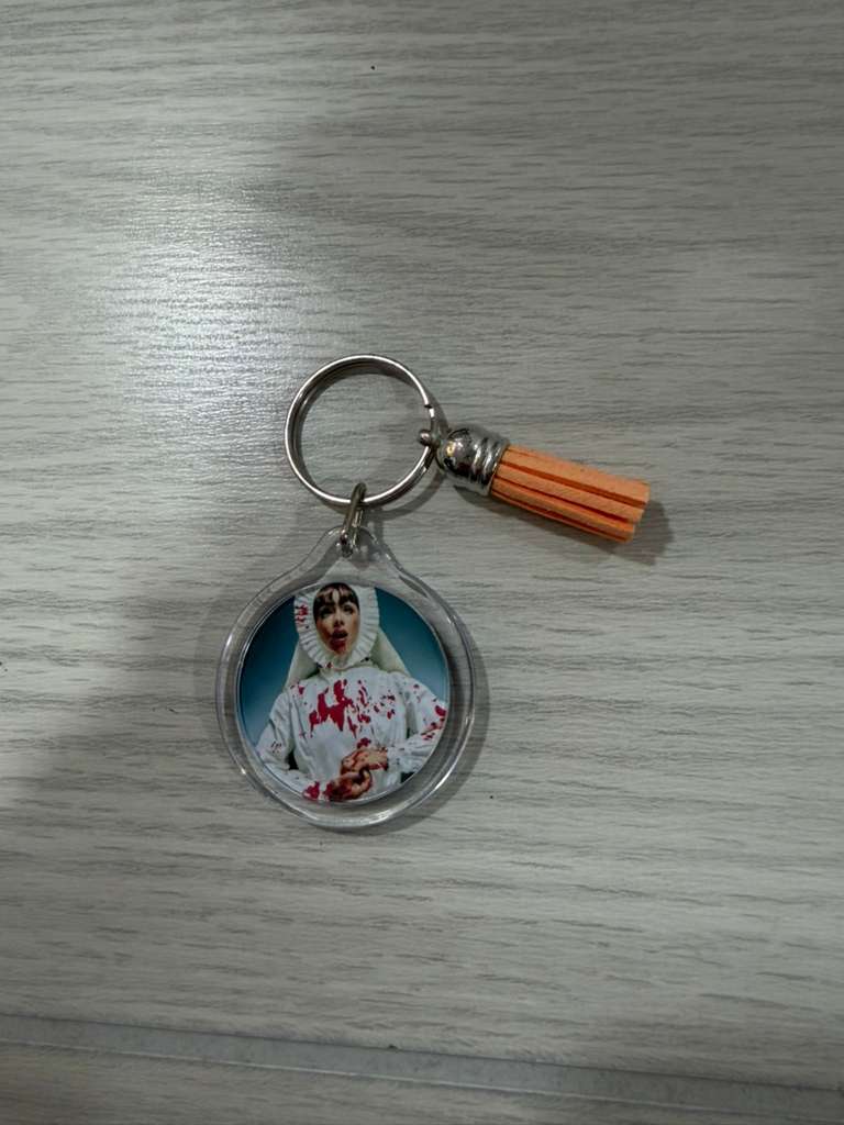 Keychain- Limit 1 freebie set per person